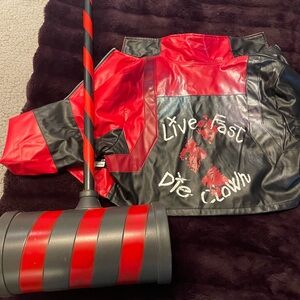 Harley Quinn jacket and hammer